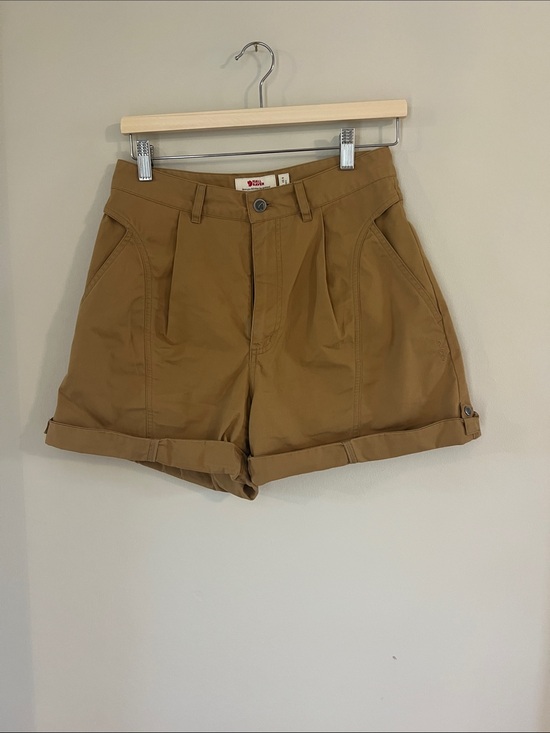 Fjallraven Pants - Fjallraven Women's Rolled Hem Shorts in Brown